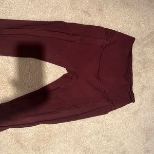 LULULEMON MAROON LEGGINGS